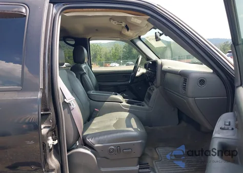 2005 GMC Sierra 1500 Slt z USA, uszkodzony, nr VIN 2GTEK13T751359501